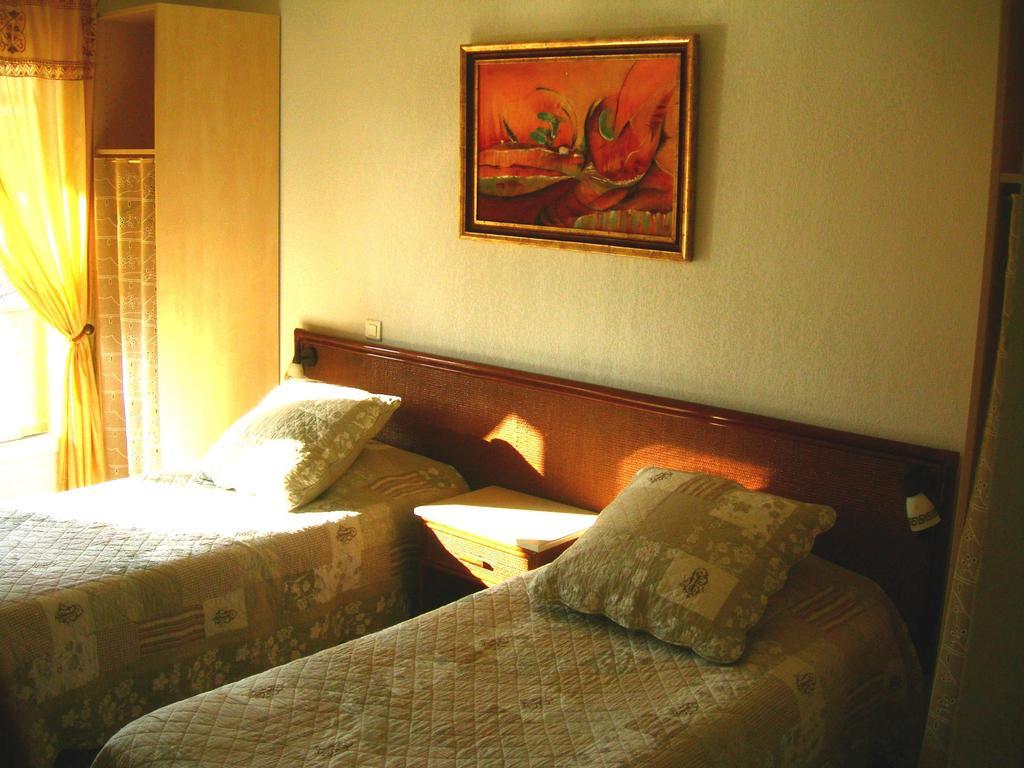 Hotel De La Madeleine Anduze Rum bild